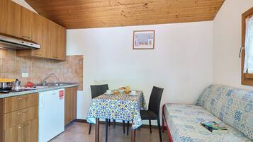 Bungalow, 1 Bedroom | Living area | LCD TV