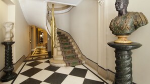 Unclassified image, 3 of 184, button - Leonardo Da Vinci Residence (Buenos Aires)