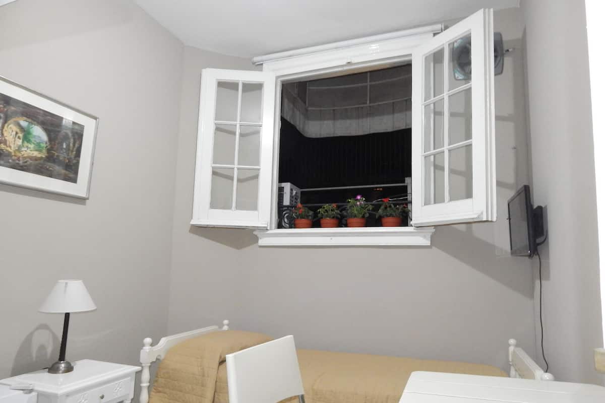 1 habitación y caja de seguridad en la habitación