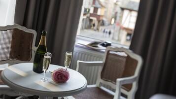 Habitación doble superior | Servicio a la habitación