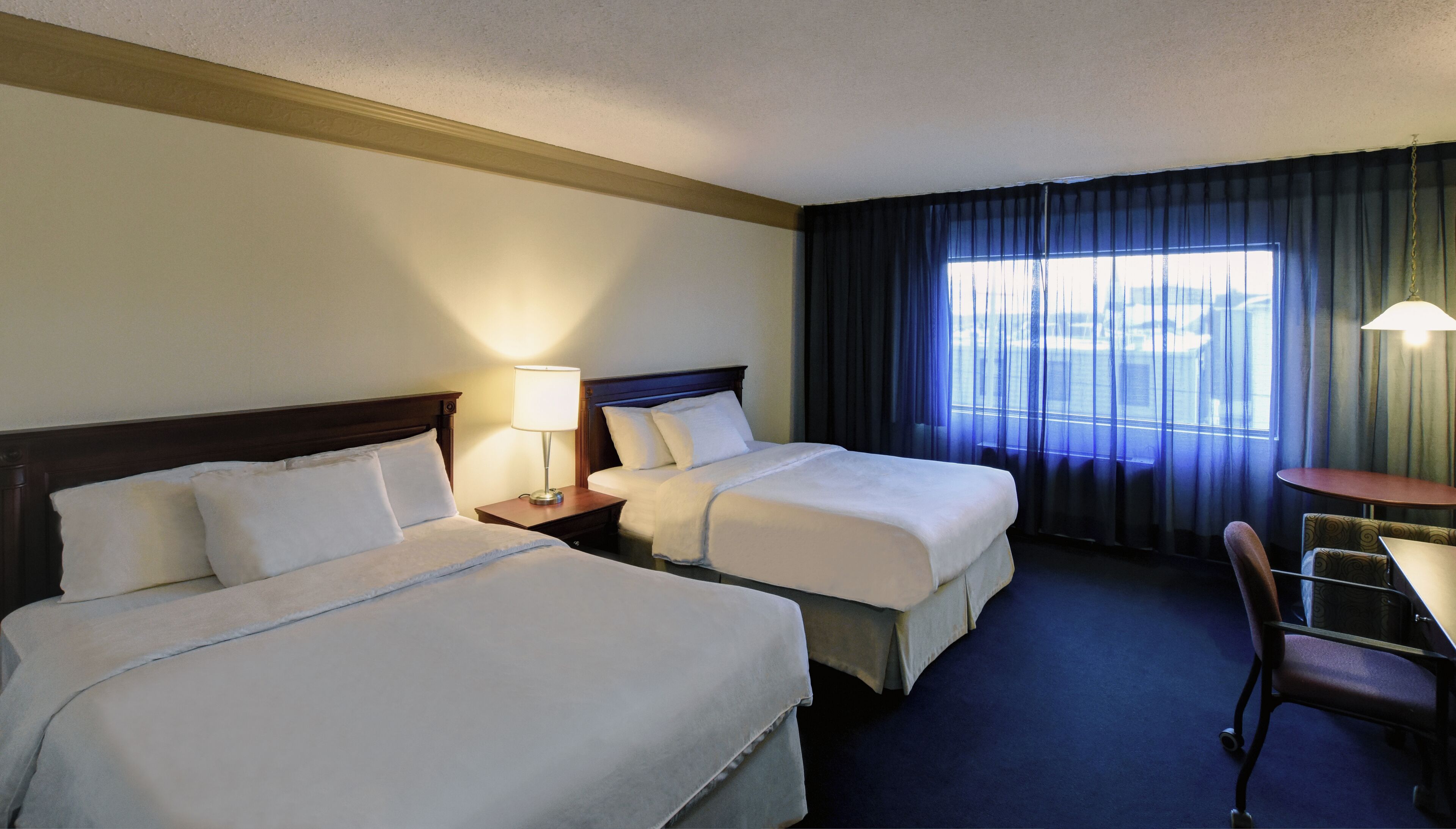 Chambre, 2 grands lits (Queen)