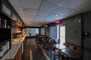 Desayuno de autoservicio incluido todos los días 