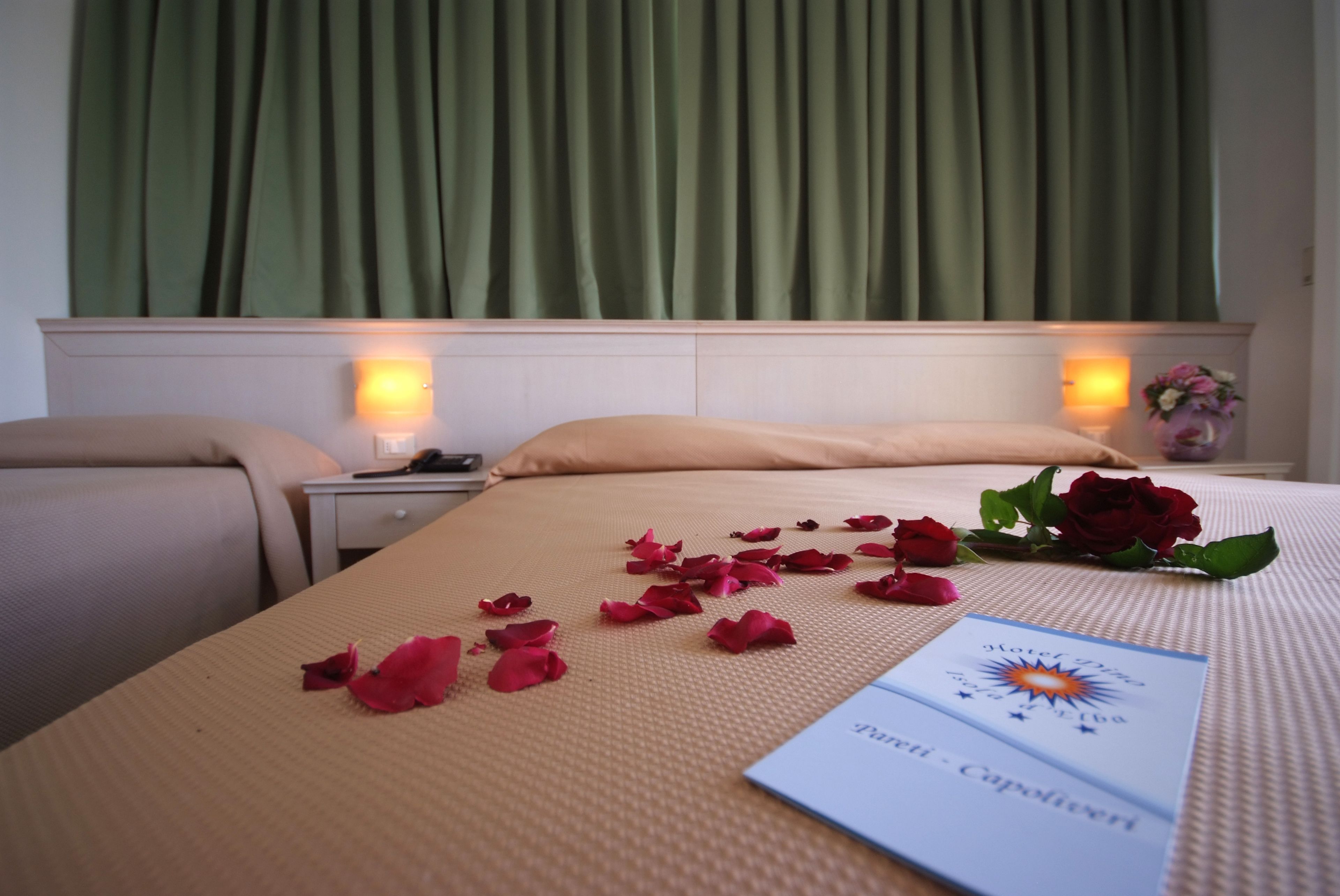 superior double room, sea view | frette italian sheets, in-room safe, desk, cots/infant beds