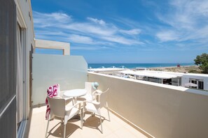 One Bedroom Suite Sea View | Terrace/patio