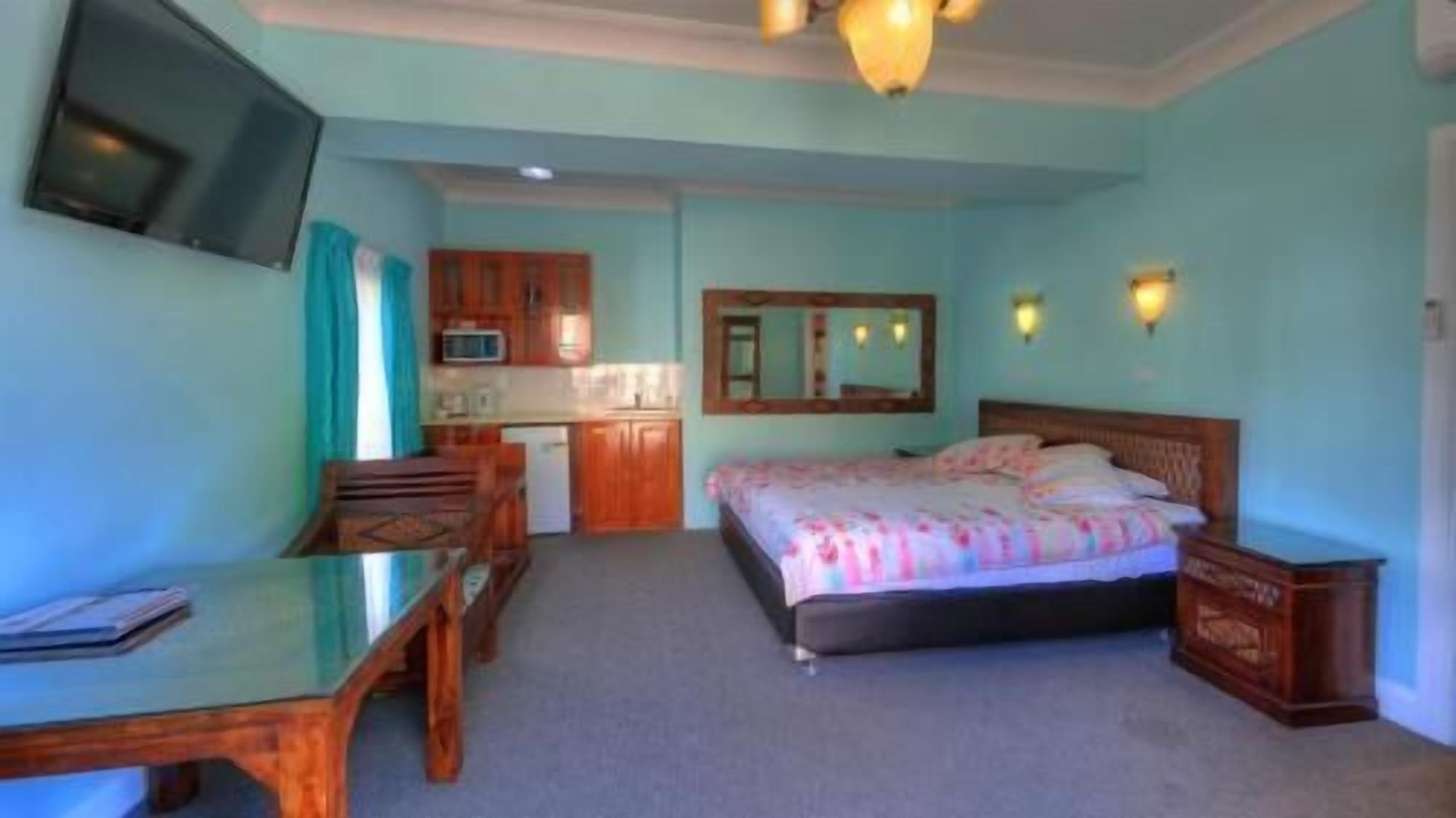 防音設備、アイロン / アイロン台、WiFi (無料)、ベッドシーツ