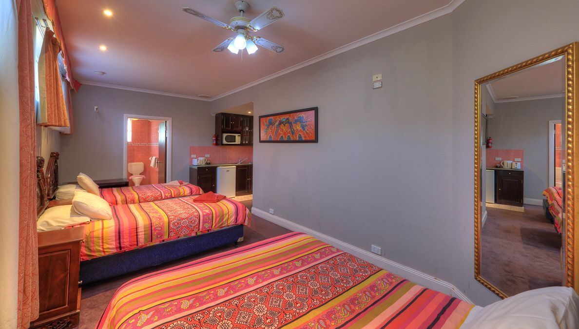 防音設備、アイロン / アイロン台、WiFi (無料)、ベッドシーツ