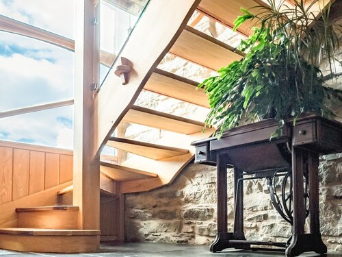 The Wayside and Whisky Barn