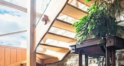 The Wayside and Whisky Barn