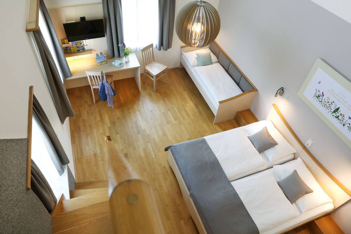 In-room safe, desk, WiFi (free), bed sheets