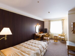 Rollaway beds, Internet, alarm clocks - Hotel Merieges (Miyazaki)