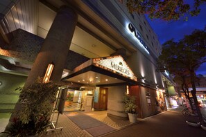 Front of property - evening/night