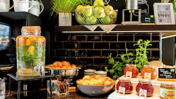 Desayuno buffet todos los días (con cargo)