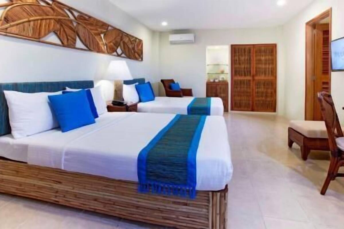 Ropa de cama de alta calidad y minibar