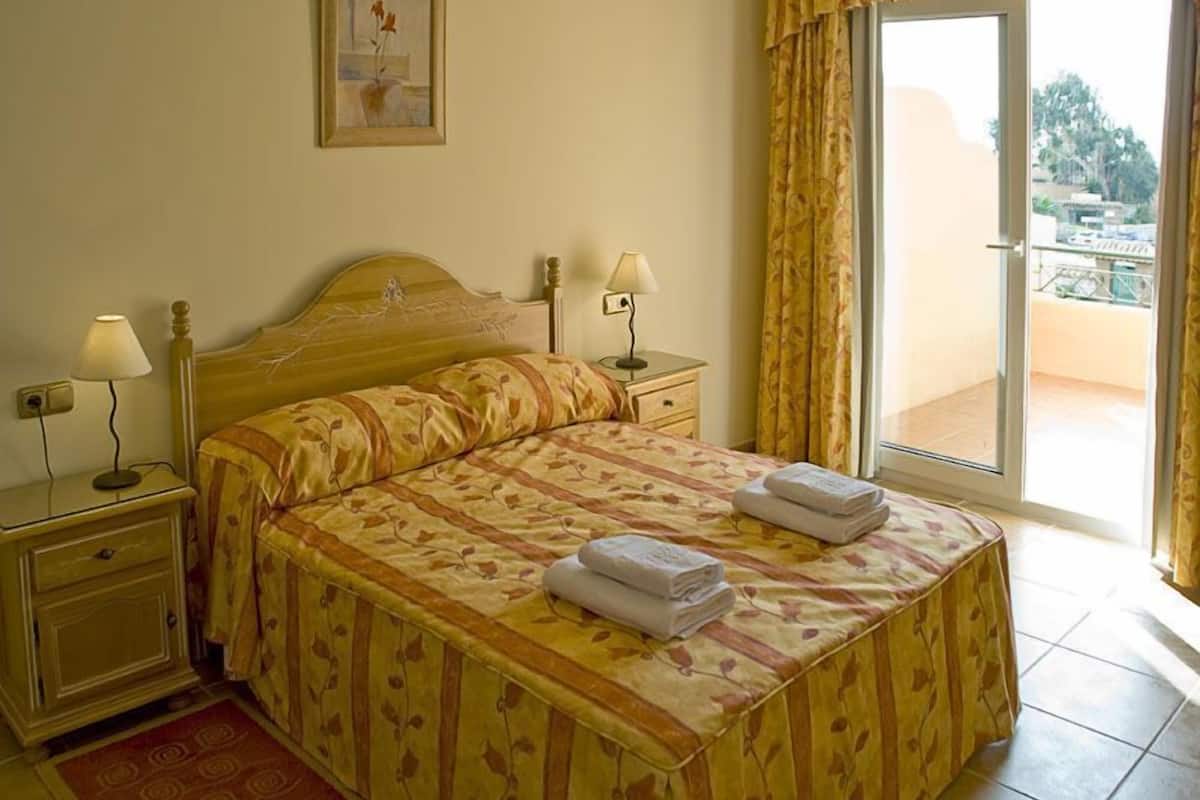 Safe på rommet, wi-fi (inkludert), sengetøy og rullestolvennlig