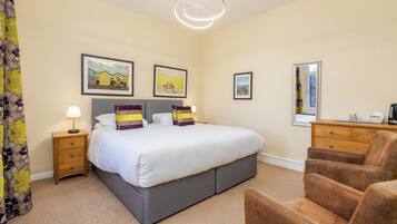 Classic Double Room (Superking 1) | Individually decorated, individually furnished, bed sheets