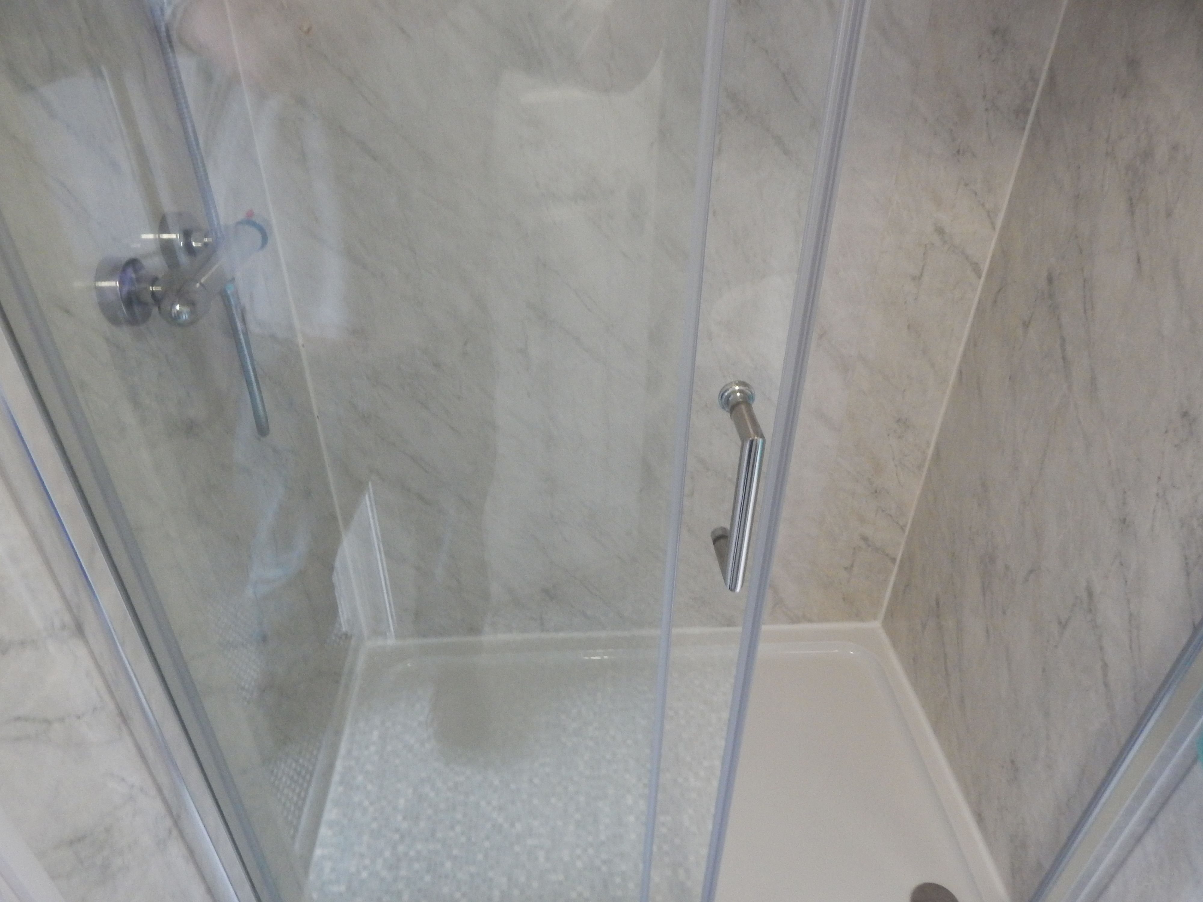 Ducha del cuarto de baño