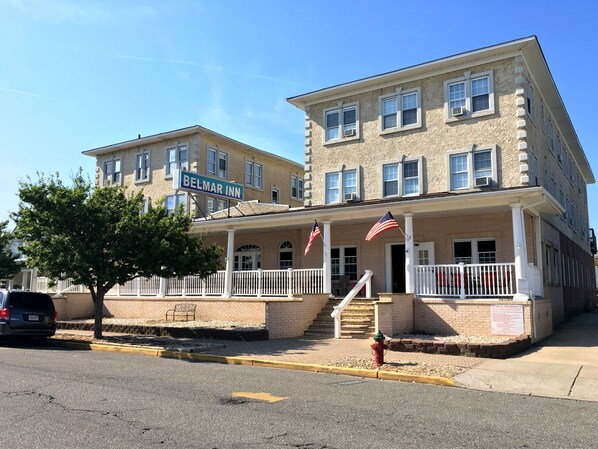 Exterior - Belmar Inn (Belmar)