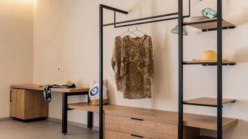 Deluxe Quadruple Room | In-room safe, iron/ironing board, bed sheets, wheelchair access