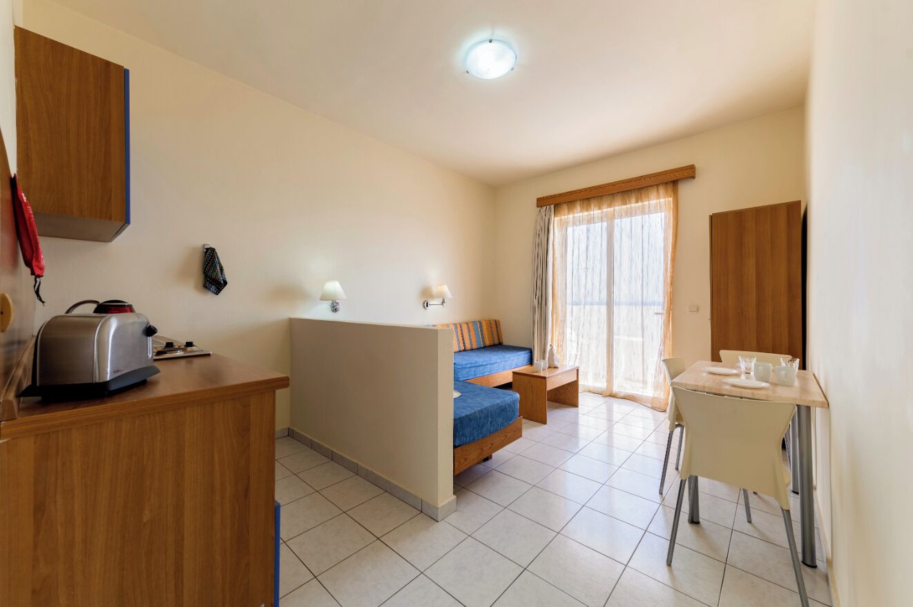 In-room safe, iron/ironing board, bed sheets, wheelchair access