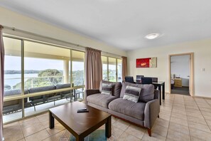 Apartment, Multiple Beds, Non Smoking (Efficiency)