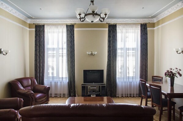 Standard Apartment, 1 Bedroom, Kitchen | Living room