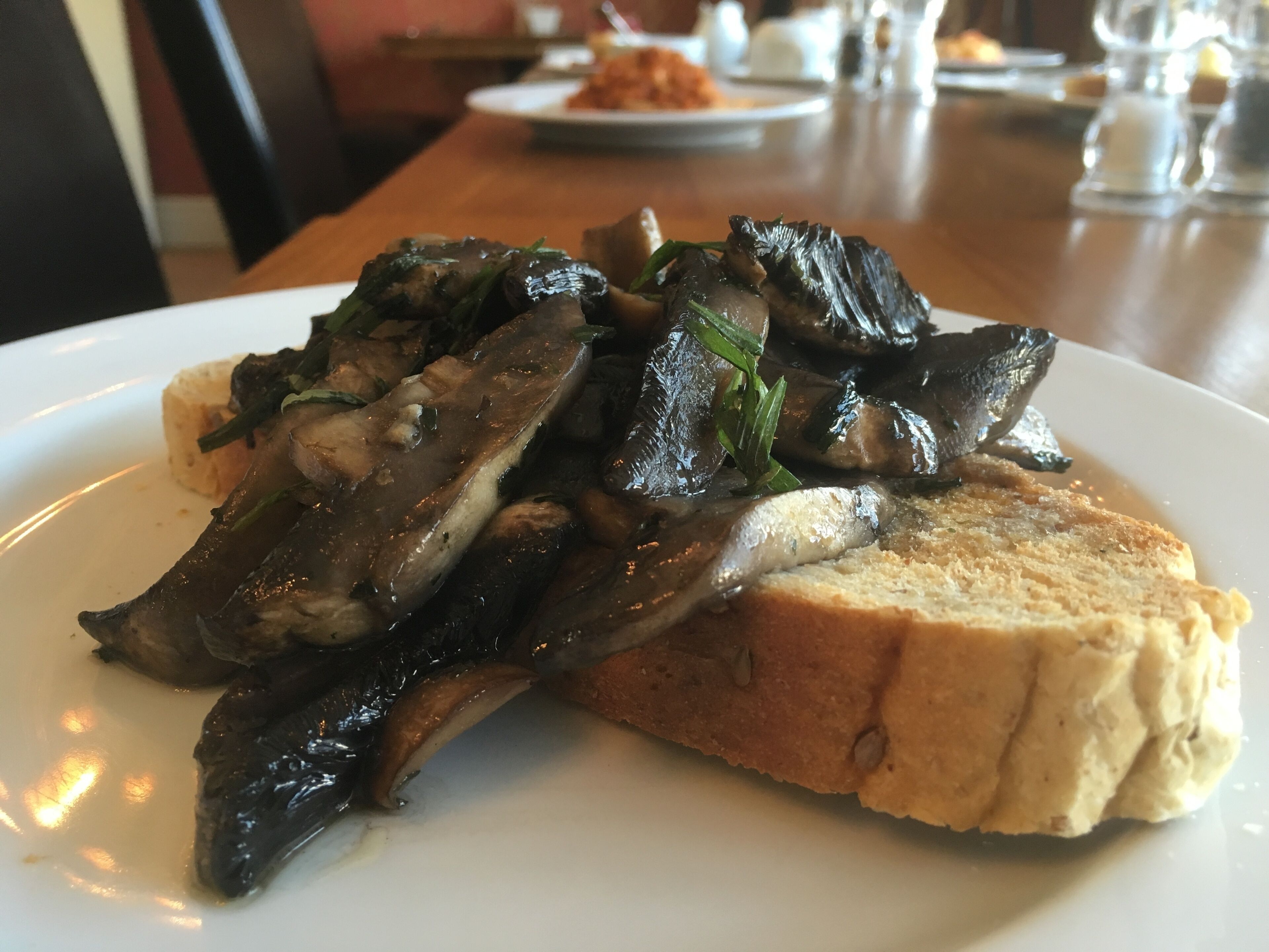 daily full breakfast (gbp 15.00 per person)