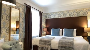 King Double Or Twin Room | Hypo-allergenic bedding, desk, free WiFi