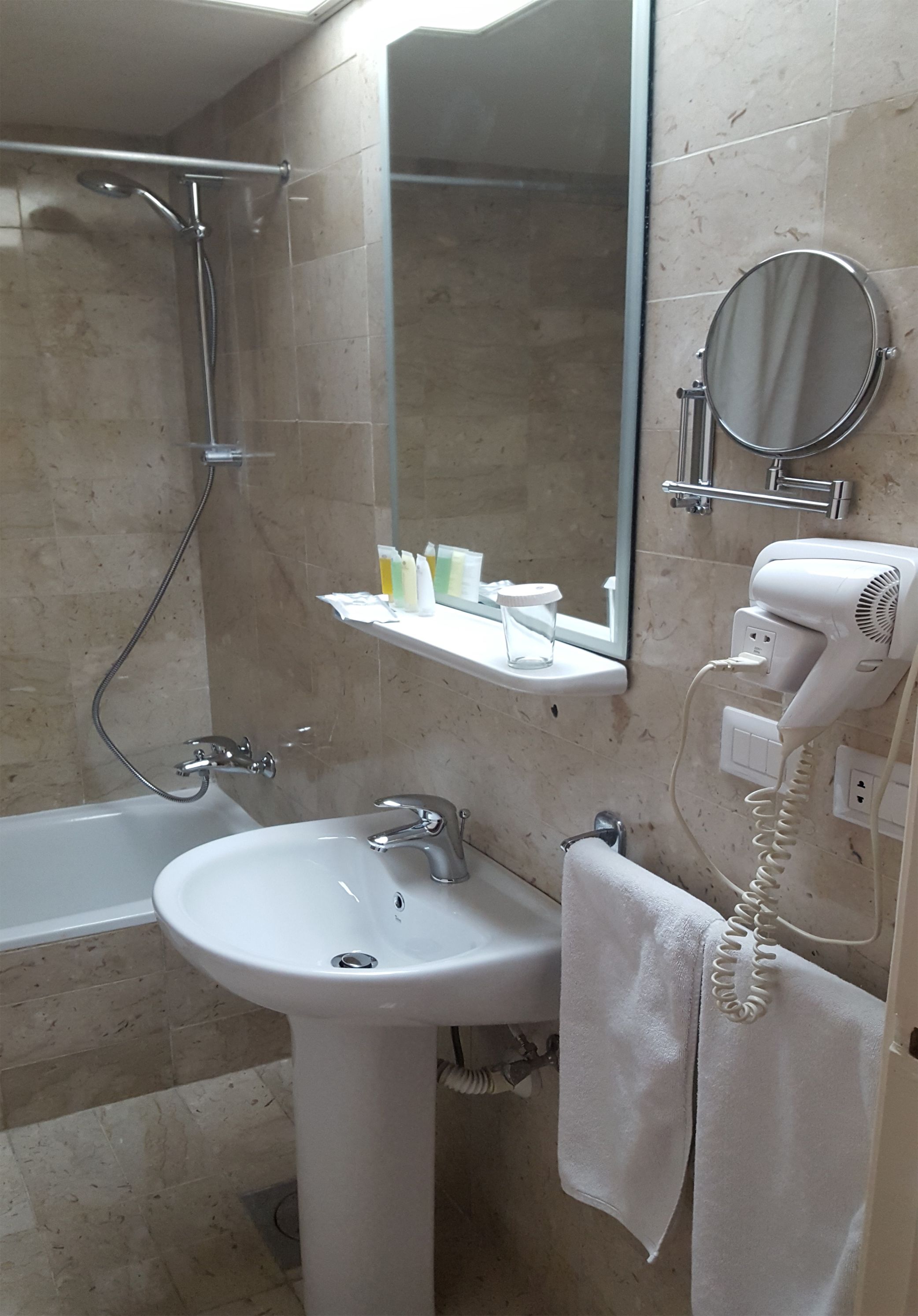 Foto - Rawche Universal Apartments