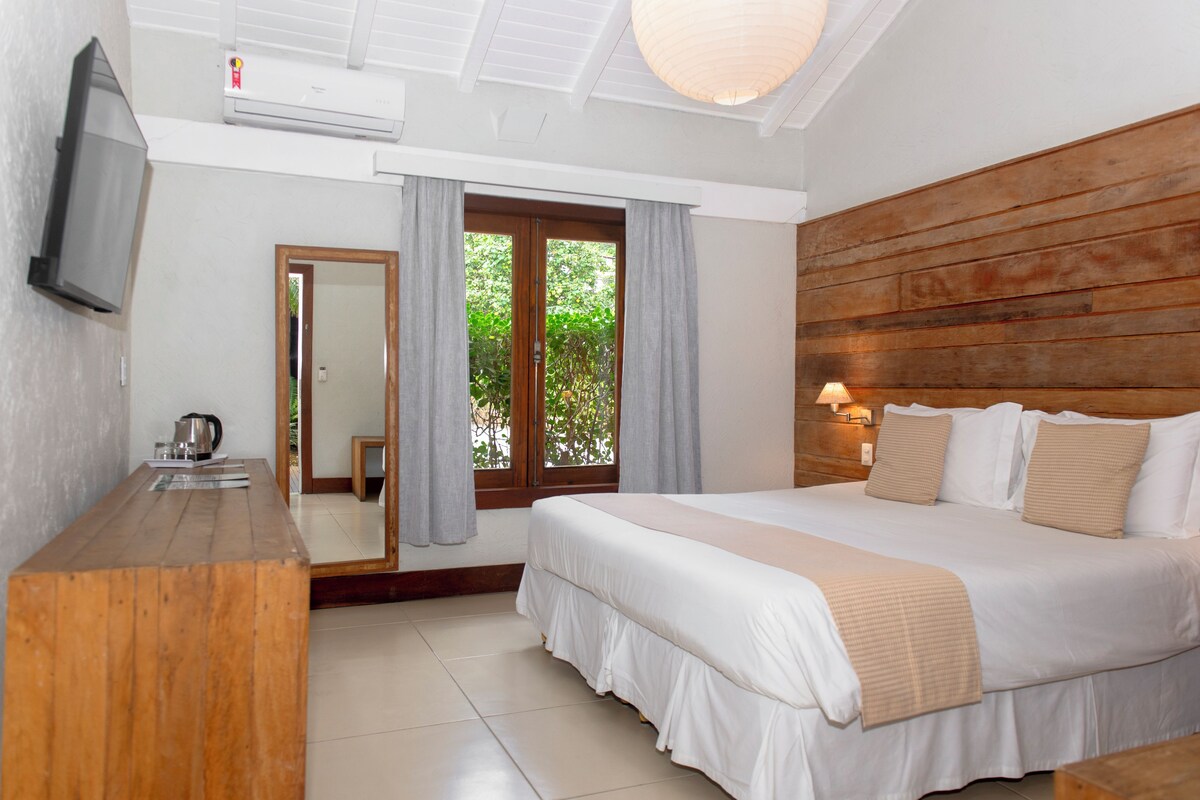 Habitación estándar doble | Caja fuerte, cortinas opacas, wifi gratis y ropa de cama
