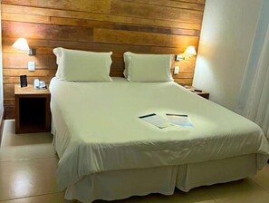 Caja de seguridad en la habitación, cortinas blackout y wifi gratis 