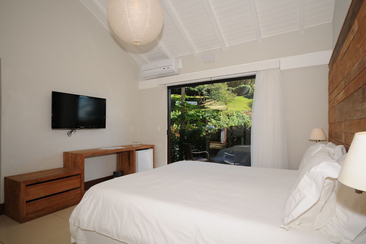 Superior Double Room, Patio, Garden View | In-room safe, blackout curtains, free WiFi, bed sheets