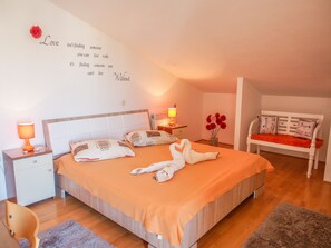 Panoramic Penthouse, 3 Bedrooms, Ocean View - Patak's Place (Hvar)