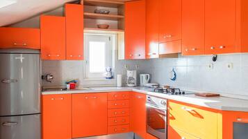 Panoramic Penthouse, 3 Bedrooms, Ocean View | Private kitchen | Full-size fridge, espresso maker, coffee/tea maker