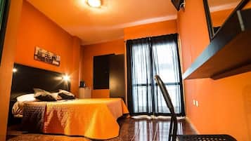 1 chambre, minibar, lits bébé (gratuits), lits pliants/supplémentaires