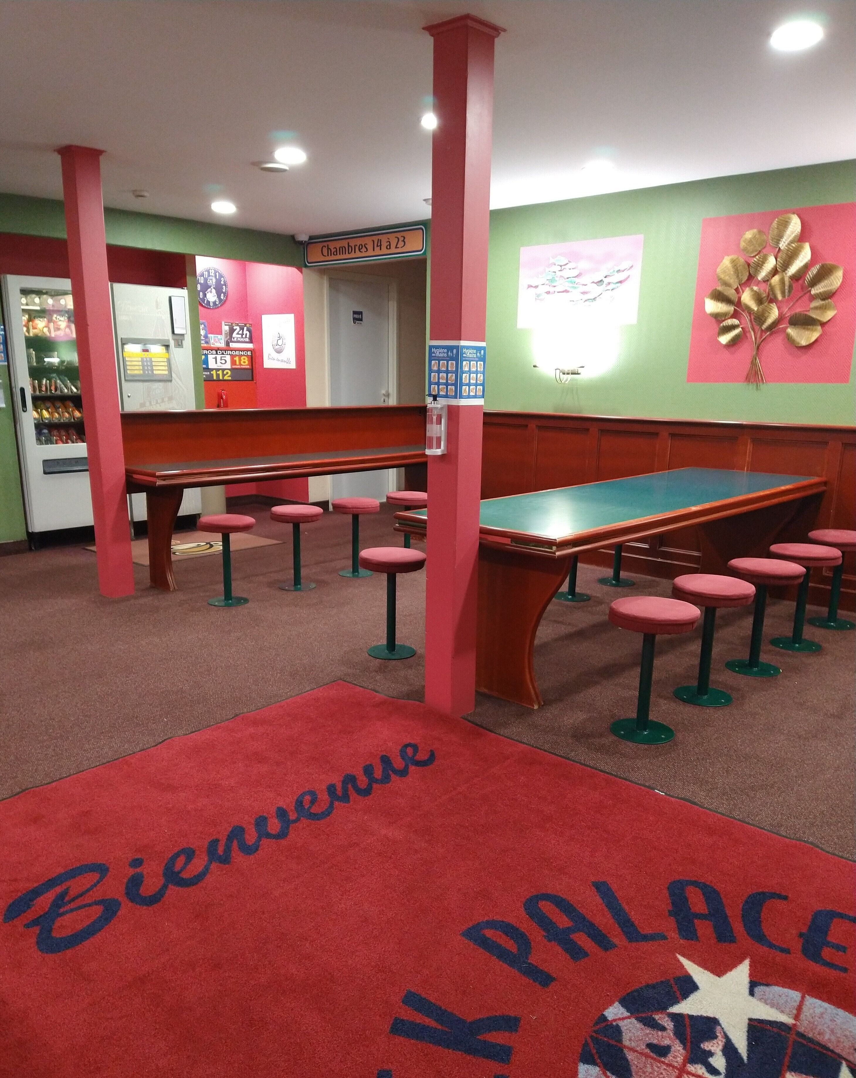 daily buffet breakfast (eur 8 per person)