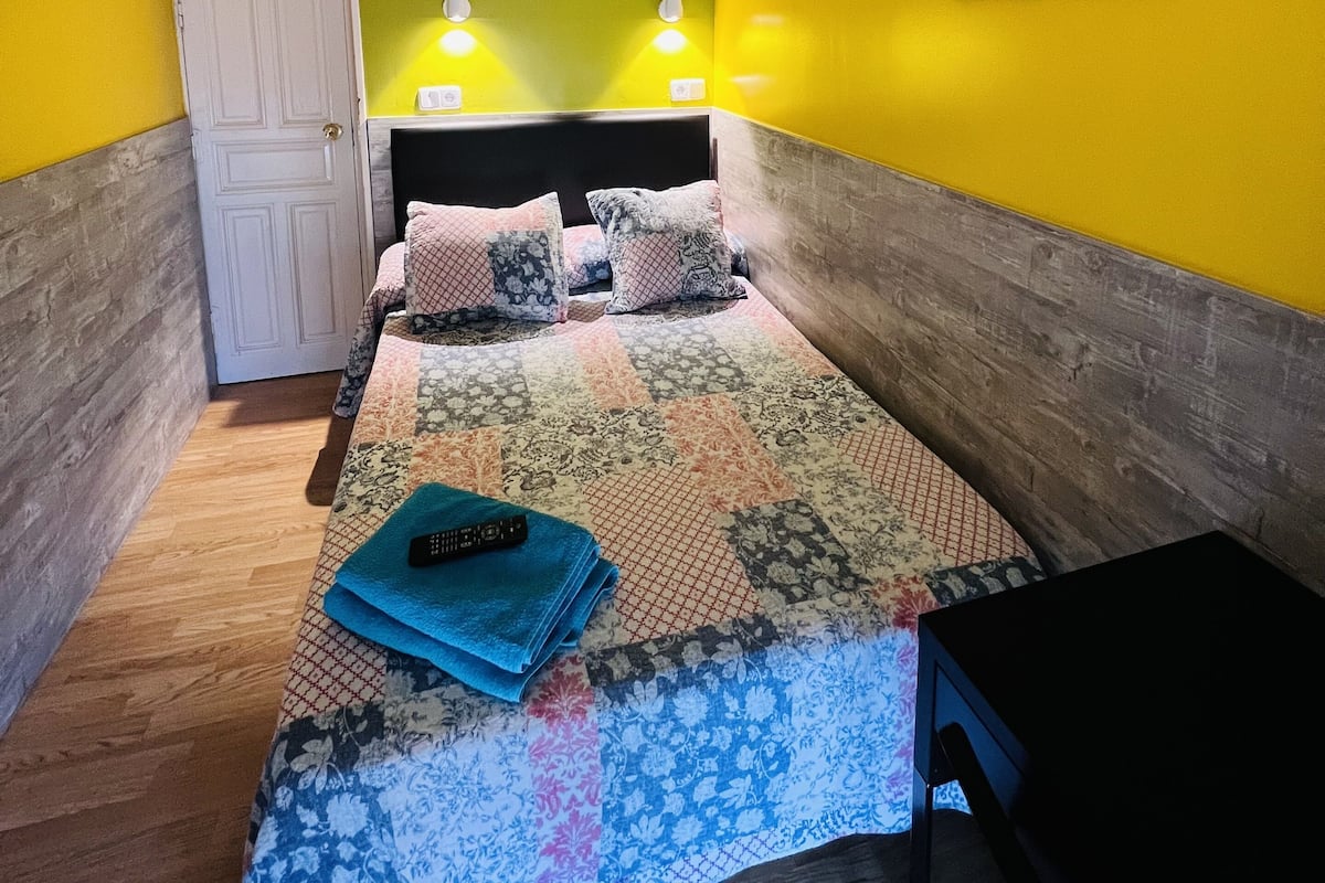 Tabla de planchar con plancha y wifi gratis