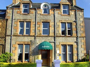 Exterior - Roseneath Guest House (Oban)