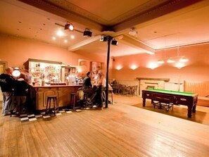 Sports bar