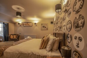 Double or Twin Room | In-room safe, individually decorated, individually furnished, desk - The Union Inn (Cowes)