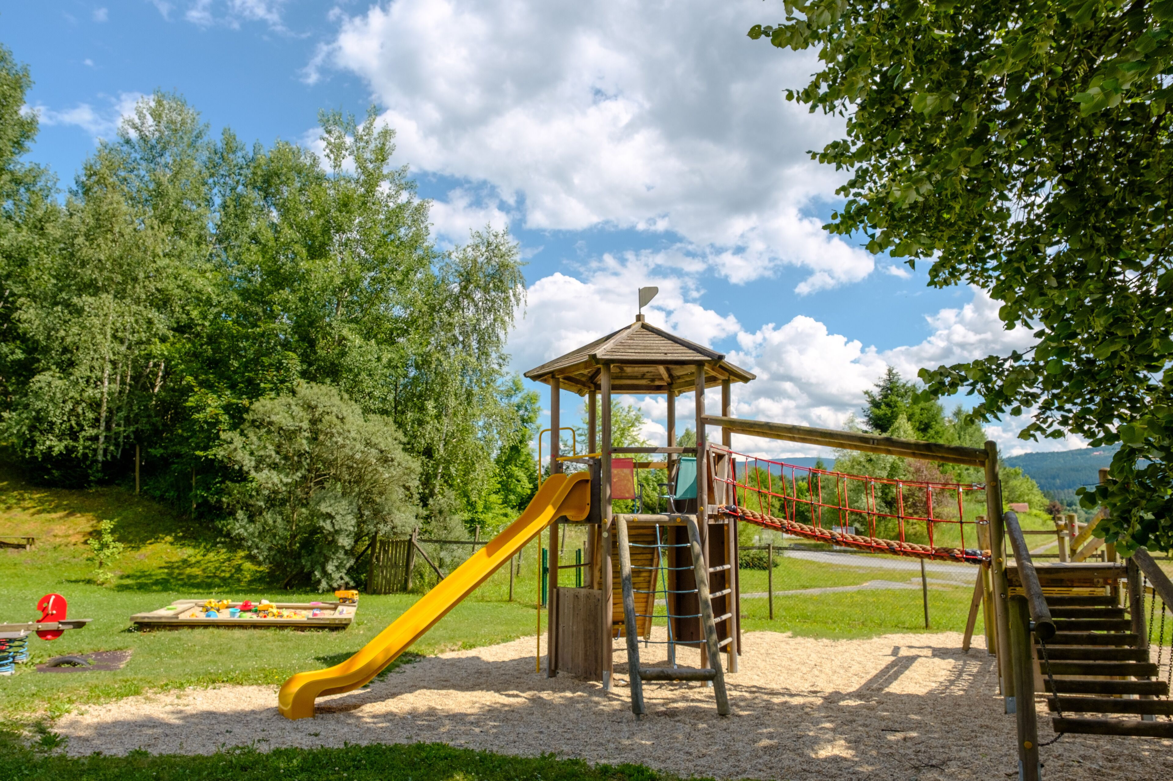 children’s play area – outdoor