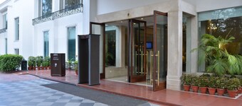 Country Inn & Suites by Radisson, Delhi Satbari
