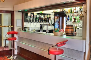 Bar (on property) - Headlands Hotel (Blackpool)