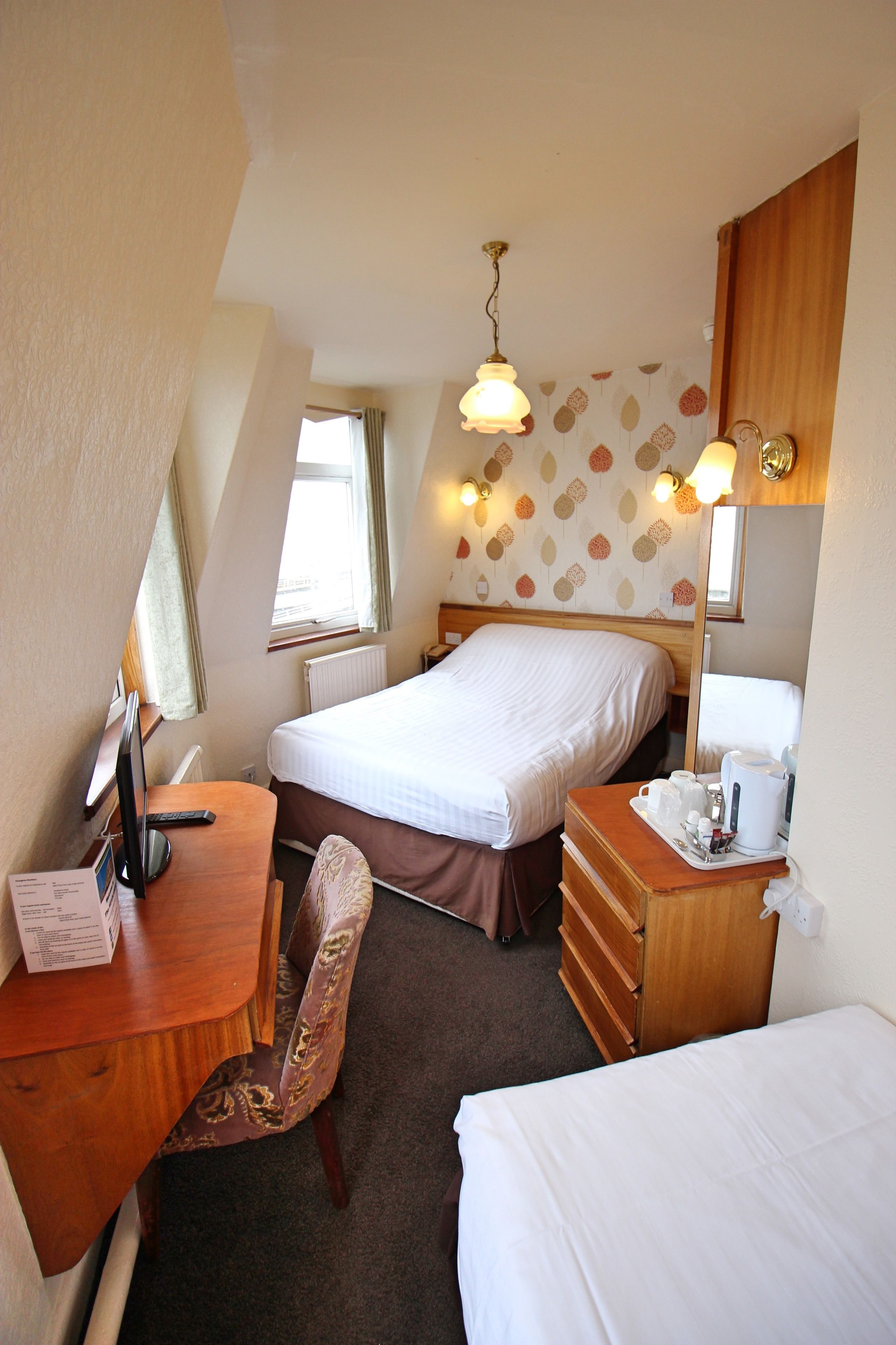 family triple room | free wifi