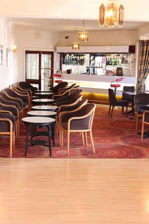 Bar (on property) - Headlands Hotel (Blackpool)