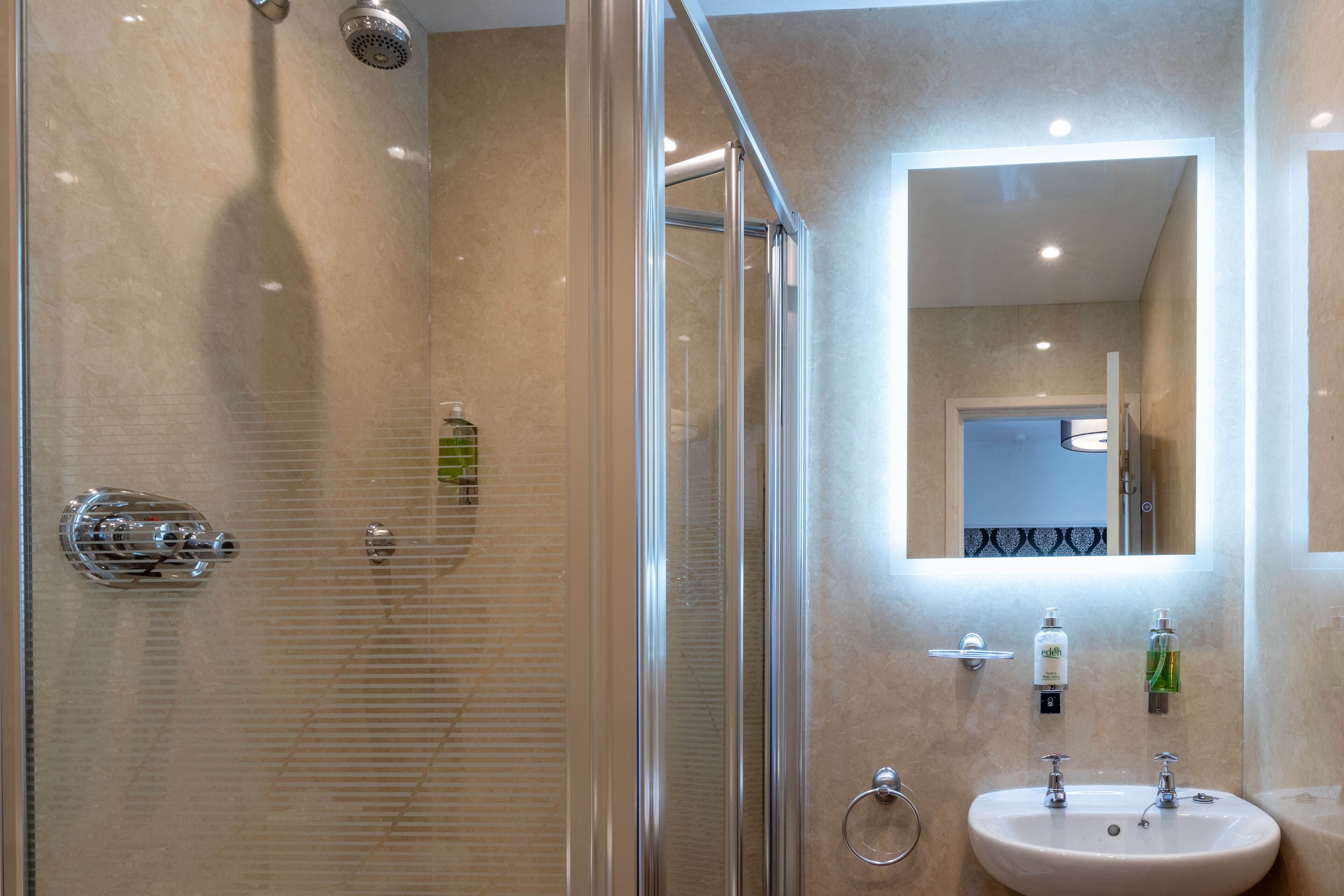 Foto - Holly Lodge Guest House with FREE off site health club