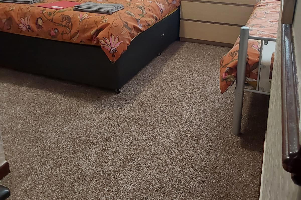 Habitación familiar con 2 camas individuales