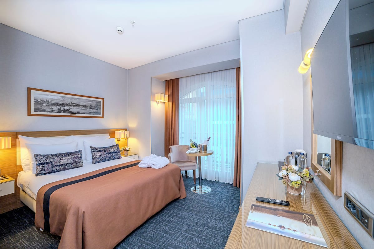 Ropa de cama de alta calidad y minibar