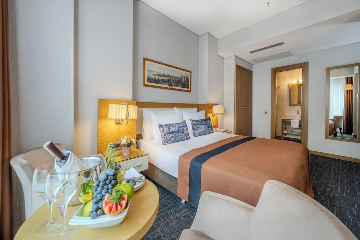 Ropa de cama de alta calidad y minibar