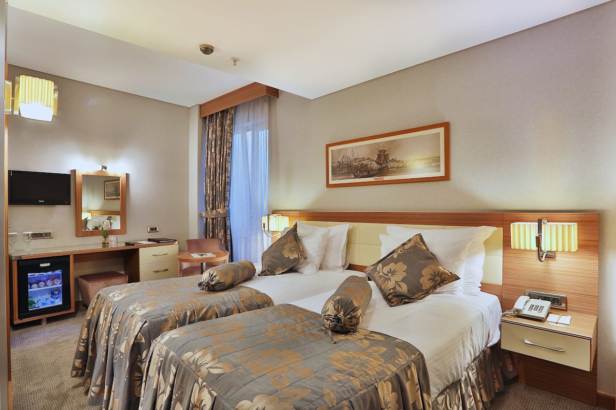 Premium bedding, minibar, in-room safe, desk