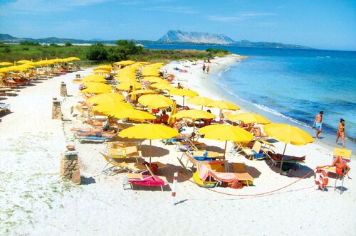 Bungalow Club Village